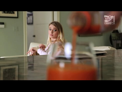 ❤️ Vajza e nxehtë me cica të mëdha dhe pidhi të shtrënguar merr karin nga humbësi, por shumë e vështirë Porno fb në sq.sayhentai.ru ﹏